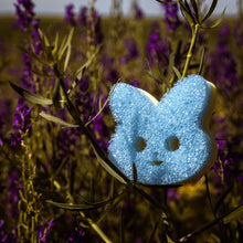 Kép betöltése a galériamegjelenítőbe: Scrub Mommy Special Edition - Bunny