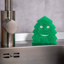 Kép betöltése a galériamegjelenítőbe: Scrub Mommy® Special Edition Christmas Tree (1 db)