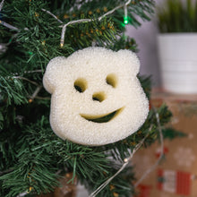 Kép betöltése a galériamegjelenítőbe: Scrub Mommy® Special Edition Polar Bear (1 db)