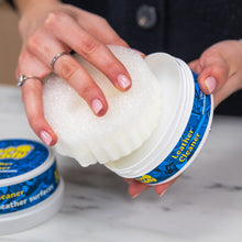 Kép betöltése a galériamegjelenítőbe: Sneaker Cleaner Kit