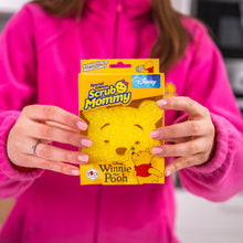Kép betöltése a galériamegjelenítőbe: Scrub Mommy® Special Edition Disney - Winnie the Pooh