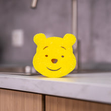 Kép betöltése a galériamegjelenítőbe: Scrub Mommy® Special Edition Disney - Winnie the Pooh