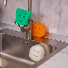 Kép betöltése a galériamegjelenítőbe: Scrub Daddy® Special Edition Halloween szivacsok
