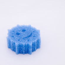 Kép betöltése a galériamegjelenítőbe: Scrub Daddy® Special Edition Snowflake (1 db)
