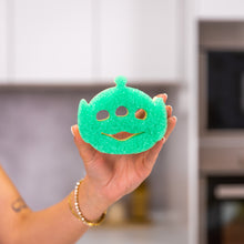 Kép betöltése a galériamegjelenítőbe: Scrub Mommy® Special Edition Disney - Űrlény
