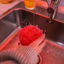 Kép betöltése a galériamegjelenítőbe: Love At First Scrub
